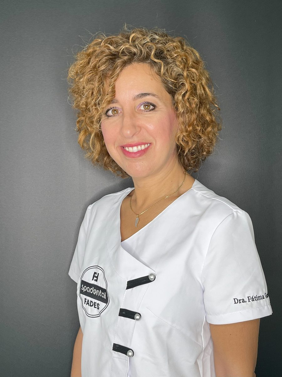 Dra. Fátima García, directora y odontóloga de Clínica Dental Fades en Carmona