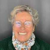 Retrato de María de Gracia Rodríguez, paciente de Clínica Dental Fades